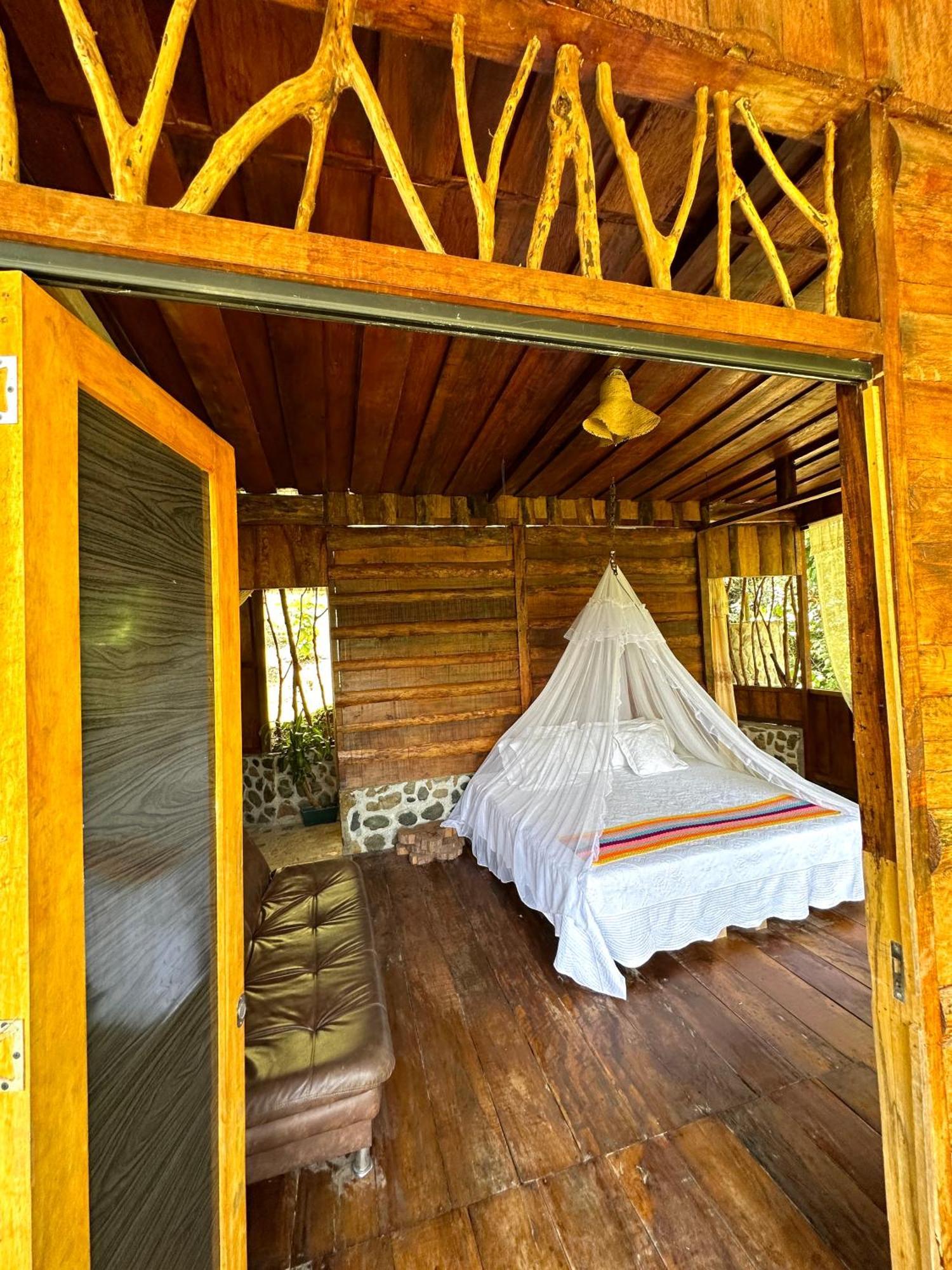 Huaca Huaca Hostel Mocoa Екстер'єр фото