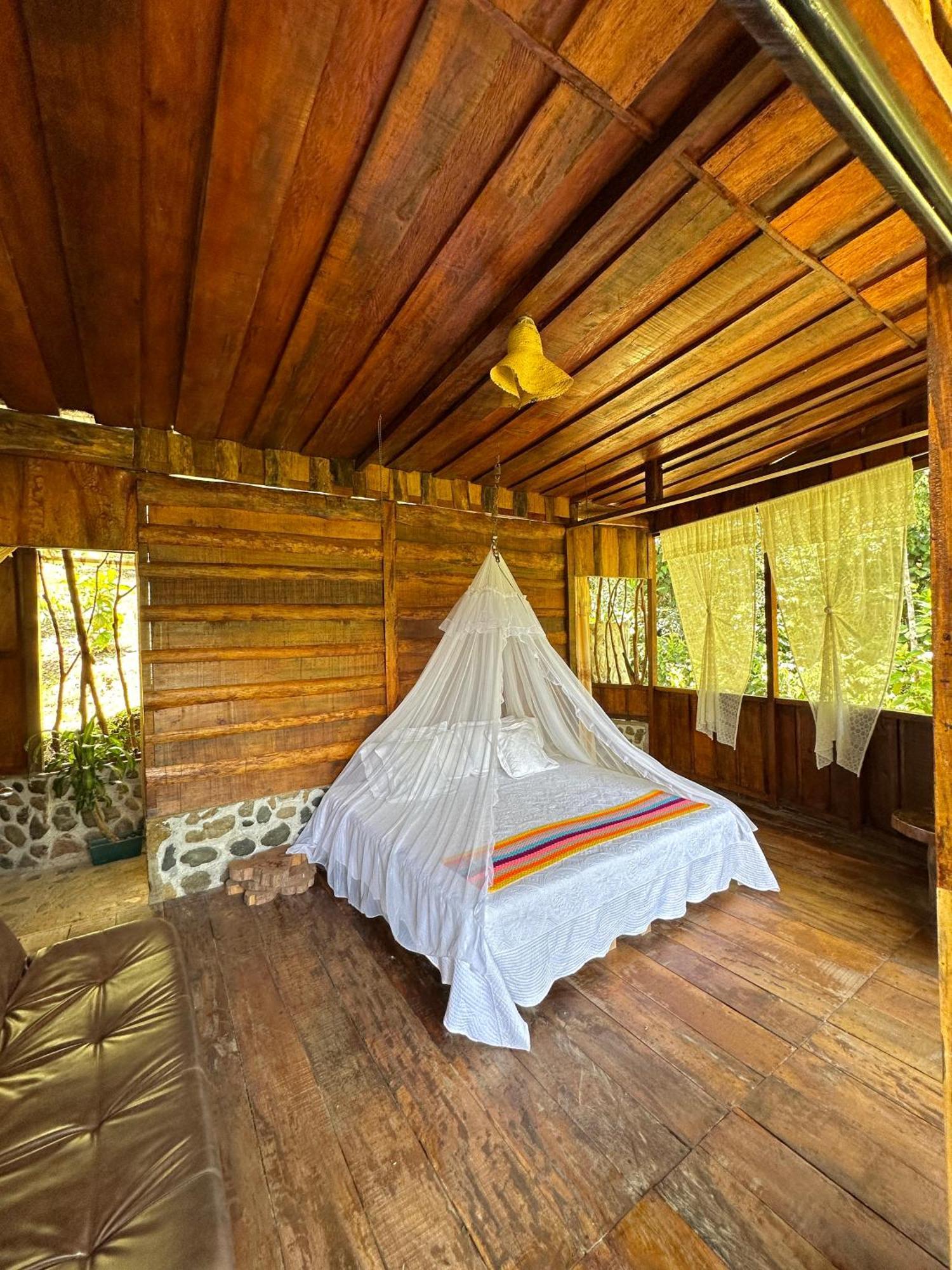 Huaca Huaca Hostel Mocoa Екстер'єр фото