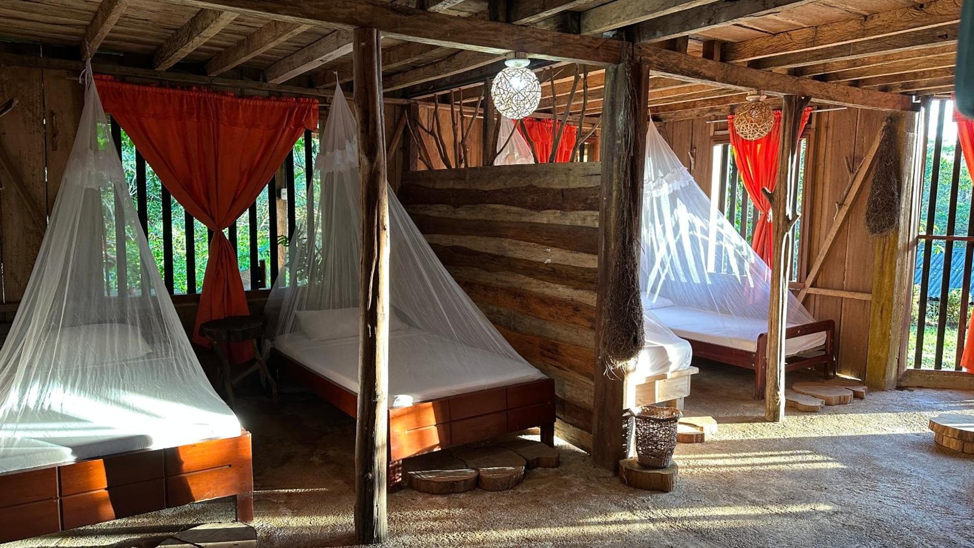 Huaca Huaca Hostel Mocoa Екстер'єр фото