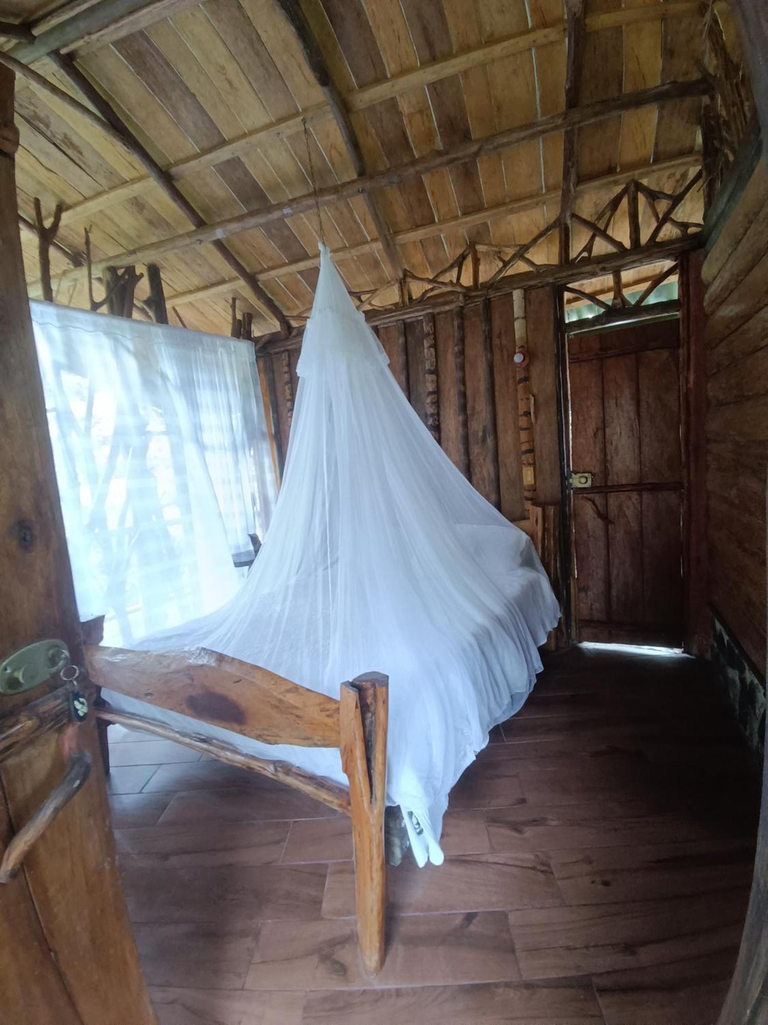 Huaca Huaca Hostel Mocoa Екстер'єр фото
