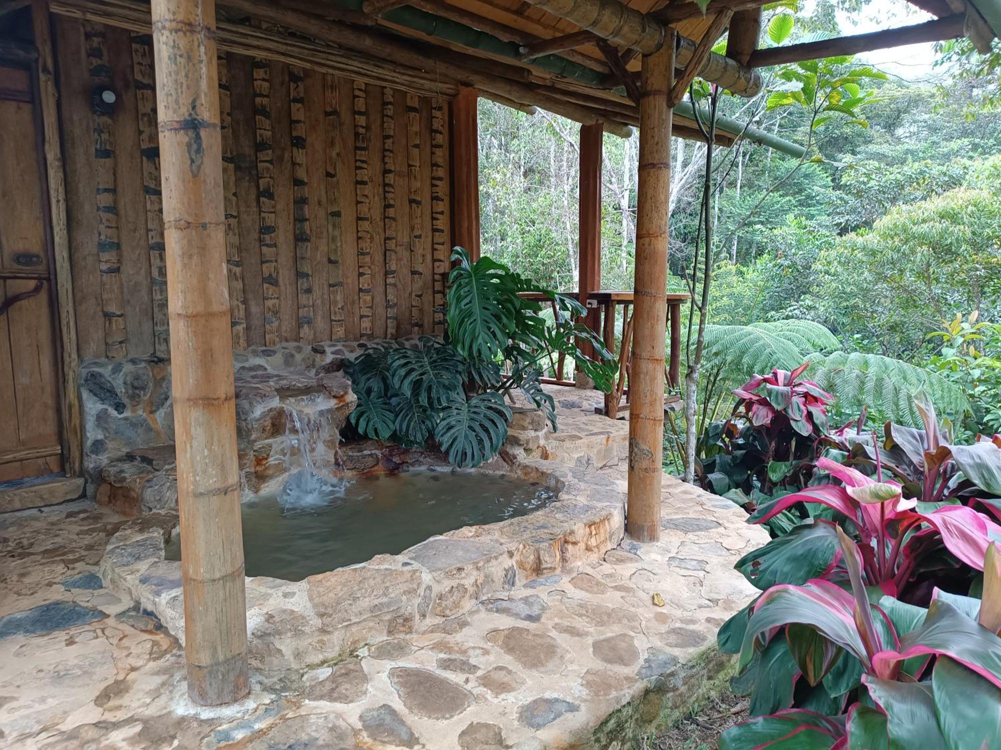 Huaca Huaca Hostel Mocoa Екстер'єр фото